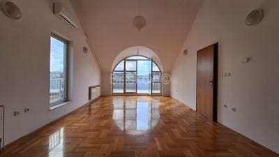 /international/hr/zagreb-zagreb-120097563963/