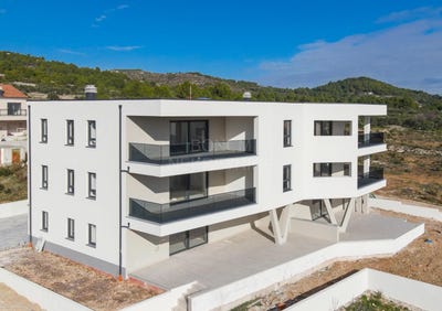 /international/hr/tribunj-sibenska-ulica-310099344585/?lang=zh-cn