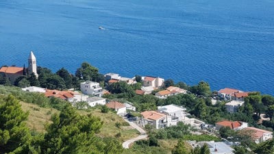 /international/hr/brela-split-dalmatia-county-310108921827/