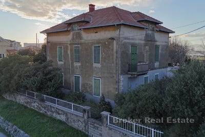 /international/hr/solin-split-dalmatia-county-310107218238/