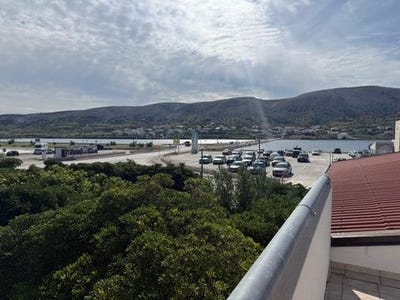 /international/hr/karlobag-lika-senj-county-310103428754/