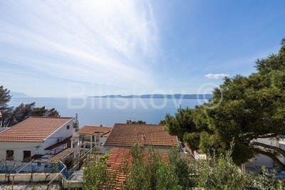 /international/hr/omis-split-dalmatia-county-310106632105/
