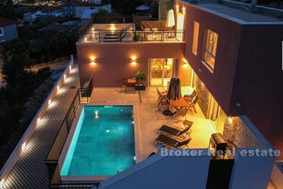 /international/hr/marina-split-dalmatia-county-310107219229/