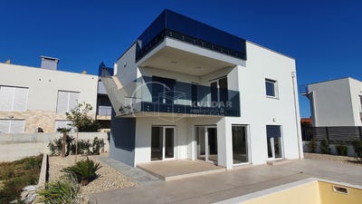 /international/hr/privlaka-zadar-county-310108242221/