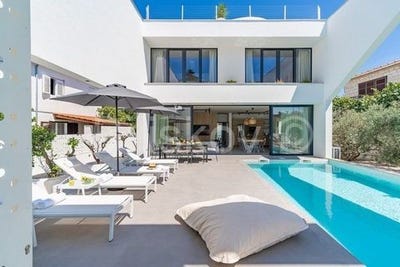 /international/hr/supetar-split-dalmatia-county-120086733059/