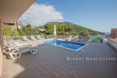 /international/hr/marina-split-dalmatia-county-310107219678/