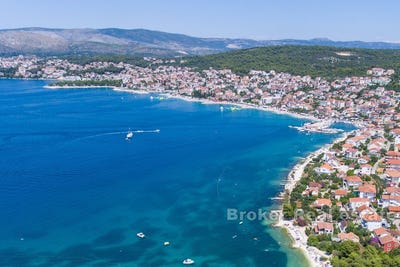 /international/hr/iovo-split-dalmatia-county-310107219549/