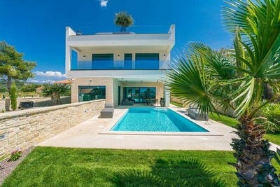 /international/hr/razanac-zadar-county-120084496985/