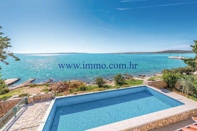 /international/hr/pag-zadar-county-120080941960/