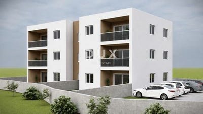 /international/hr/pag-lika-senj-county-310109151669/