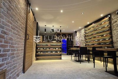 /international/hr/brac-split-dalmatia-county-310104806765/