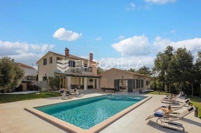 /international/hr/pazin-istria-county-310102316308/