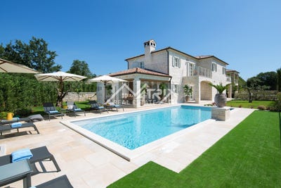 /international/hr/vrsar-istria-county-310099412687/?lang=en