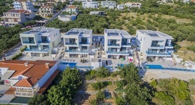 /international/hr/makarska-split-dalmatia-county-120087888480/
