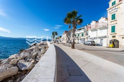 /international/hr/bol-split-dalmatia-county-120086500989/