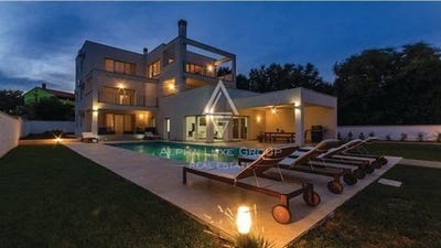/international/hr/liznjan-istria-county-310100363911/