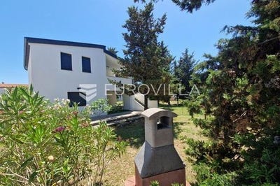 /international/hr/zadar-zadar-county-310108374937/
