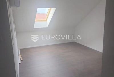 /international/hr/karlovac-karlovac-county-310105821177/