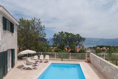 /international/hr/postira-split-dalmatia-county-120077788245/