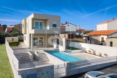 /international/hr/medulin-istria-county-310108037271/