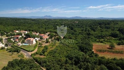 /international/hr/barban-istria-county-310100663446/