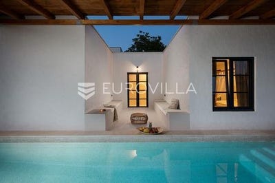 /international/hr/bale-istria-county-120095261568/