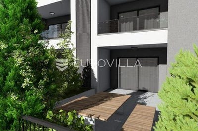 /international/hr/omis-split-dalmatia-county-310105897661/