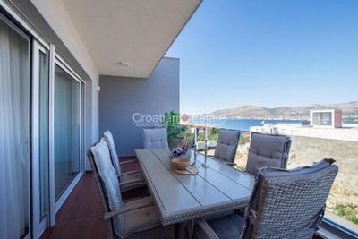 /international/hr/trogir-split-dalmatia-county-310101386454/