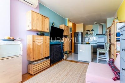 /international/hr/split-split-dalmatia-county-310108217038/
