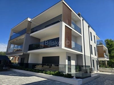 /international/hr/vodice-sibenska-ulica-310102910100/
