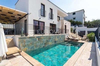 /international/hr/marina-split-dalmatia-county-120094741161/