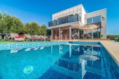 /international/hr/vodnjan-istria-county-310108779426/
