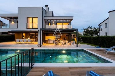 /international/hr/porec-istria-county-310107814964/