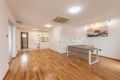 /international/hr/varazdin-varazdin-county-310108247811/