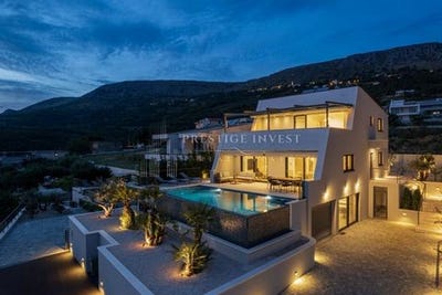 /international/hr/podstrana-split-dalmatia-county-310107948318/
