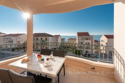 /international/hr/makarska-split-dalmatia-county-310107218815/