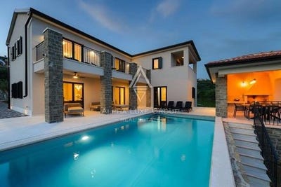 /international/hr/buje-istria-county-310100364001/