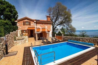 /international/hr/moscenicka-draga-primorje-gorski-kotar-county-310099466812/