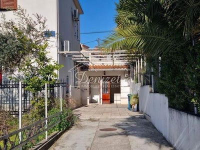 /international/hr/trogir-split-dalmatia-county-310105061174/