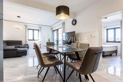 /international/hr/vodice-sibenska-ulica-310099626249/