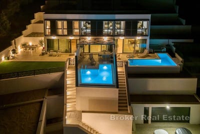 /international/hr/podstrana-split-dalmatia-county-310108596361/