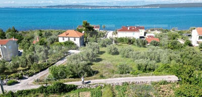/international/hr/banj-zadar-county-310095940133/