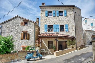 /international/hr/vizinada-istria-county-120092378821/