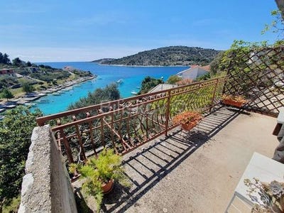 /international/hr/marina-split-dalmatia-county-120073588371/