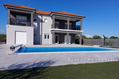 /international/hr/polinik-zadar-county-310107219689/