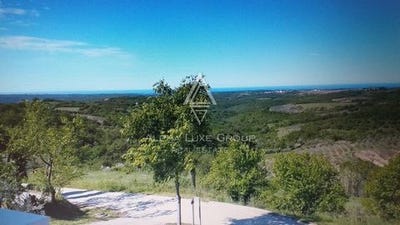 /international/hr/buje-istria-county-310100364173/