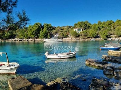 /international/hr/okrug-gornji-split-dalmatia-county-310104812403/