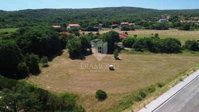 /international/hr/labin-istria-county-310100637052/
