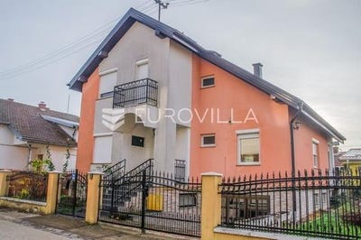 /international/hr/vinkovci-vukovar-srijem-county-120096490934/