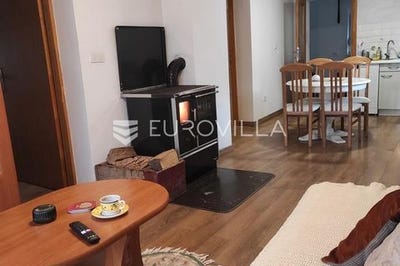 /international/hr/karlovac-karlovac-county-310102514958/